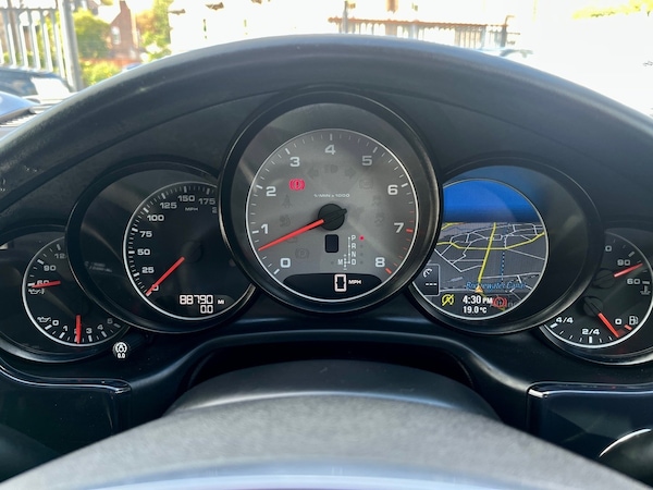 Used Porsche Panamera 2010 for sale - 75731274: Photo 7