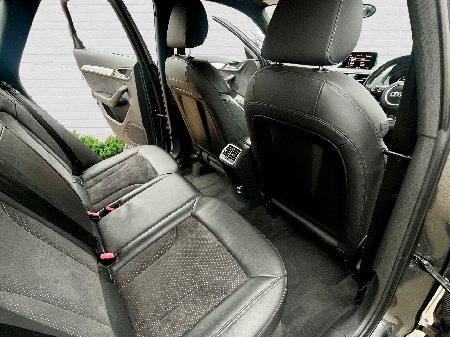 Used Audi Q3 2013 for sale - 77721218: Photo 19