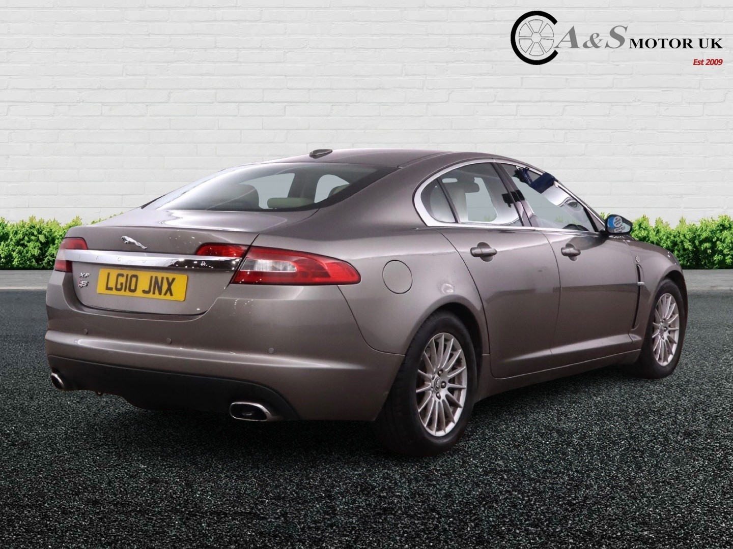 Used Jaguar XF 2010 for sale - 76762167: Photo 3
