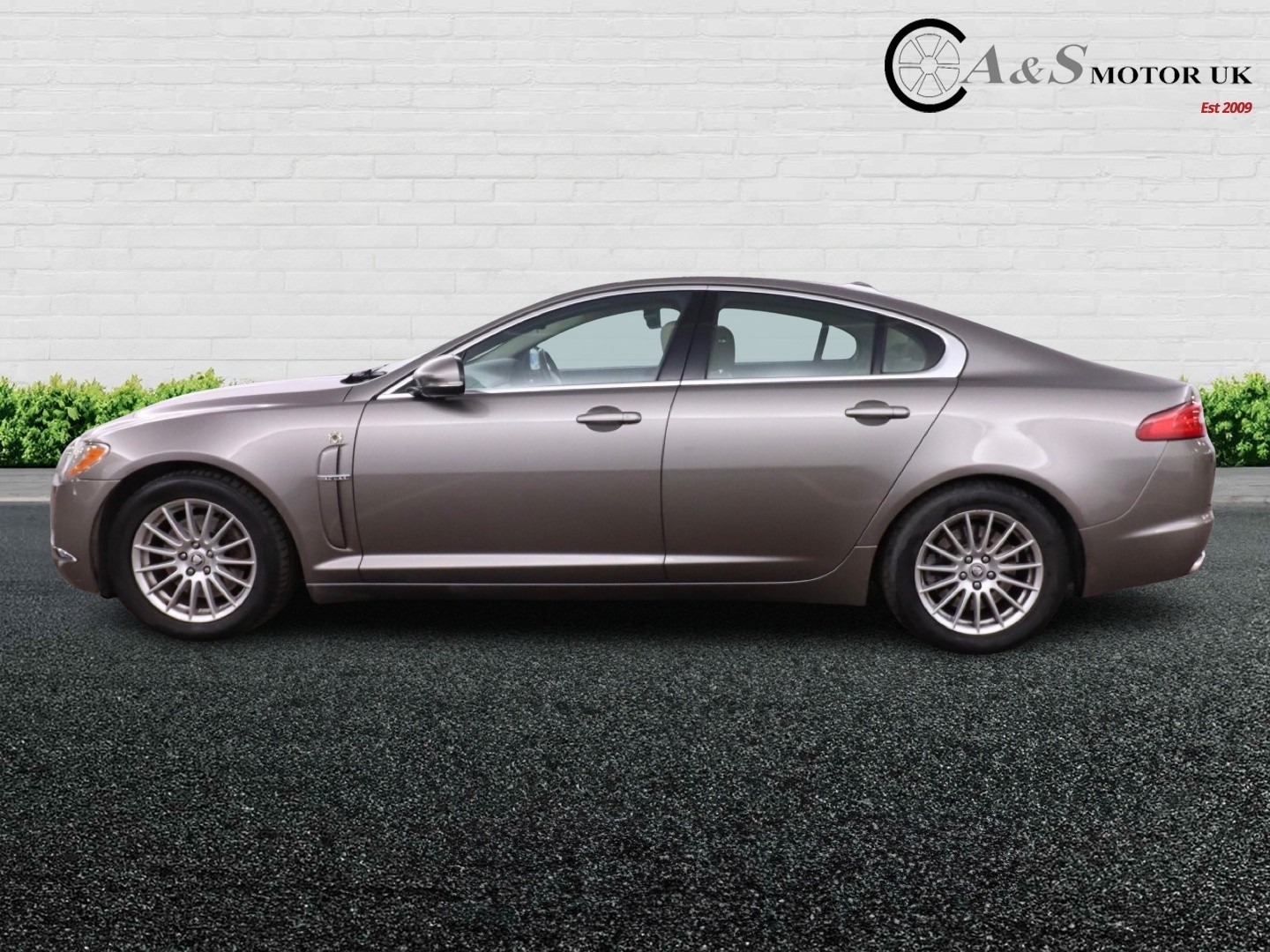 Used Jaguar XF 2010 for sale - 76762167: Photo 5