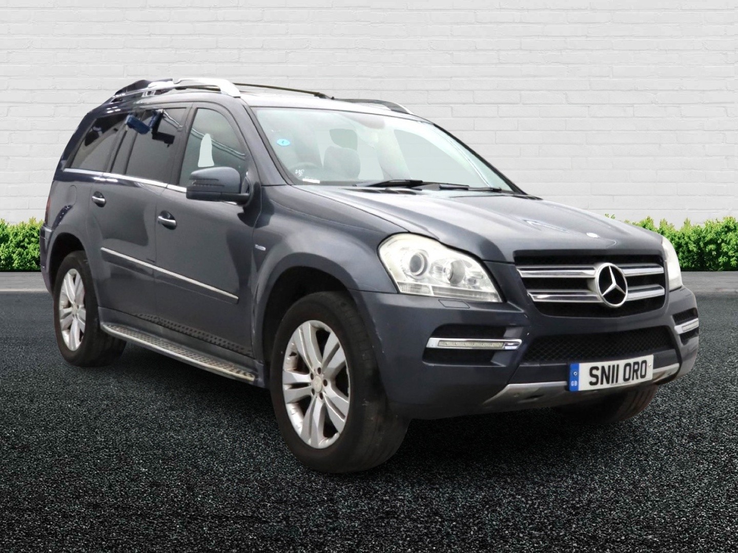 Used Mercedes-Benz GL Class 2011 for sale - 77045386: Photo 2