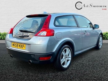 Used Volvo C30 2009 for sale - 76762158: Photo