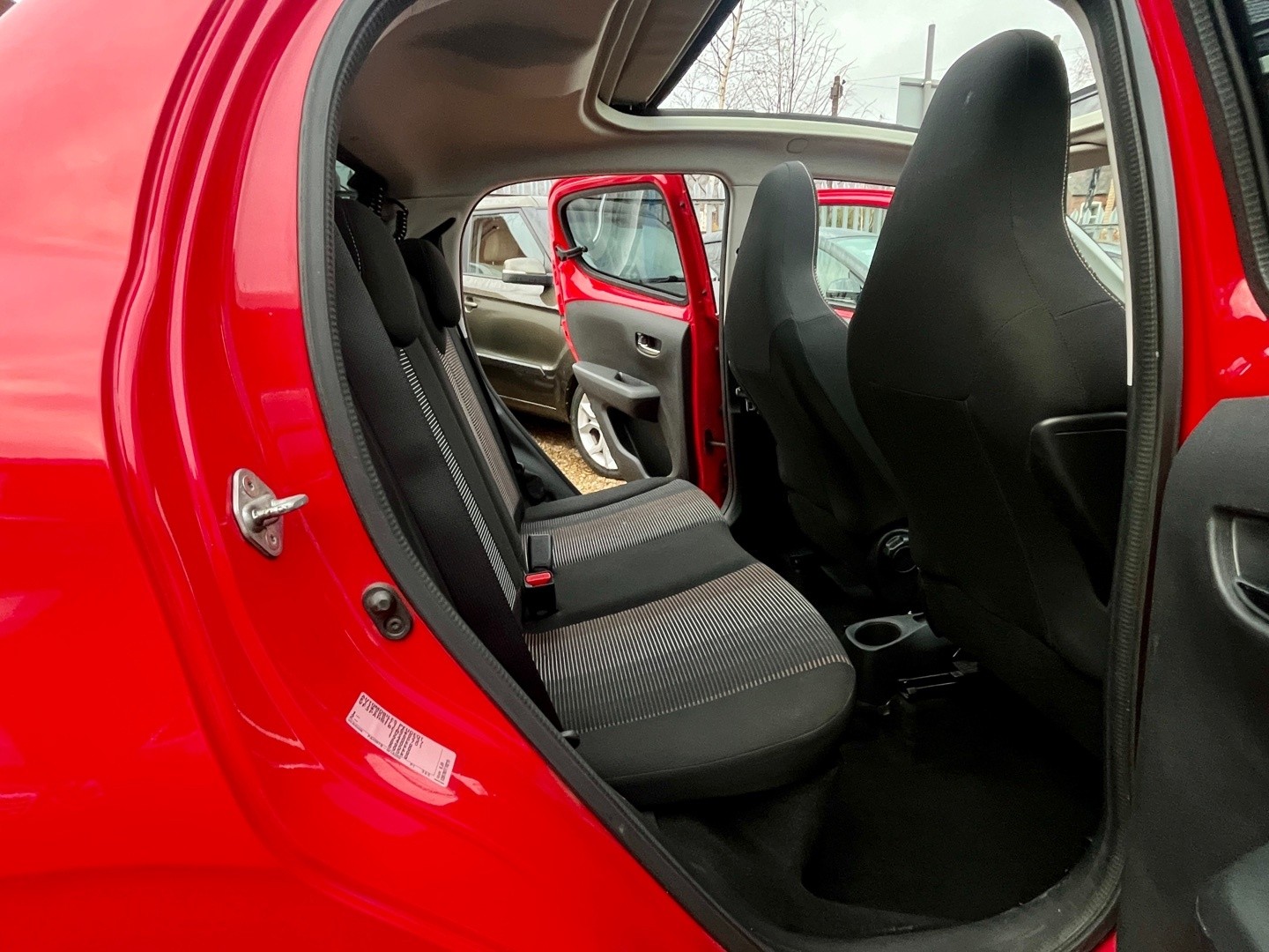 Used Peugeot 108 2015 for sale - 76748251: Photo 17