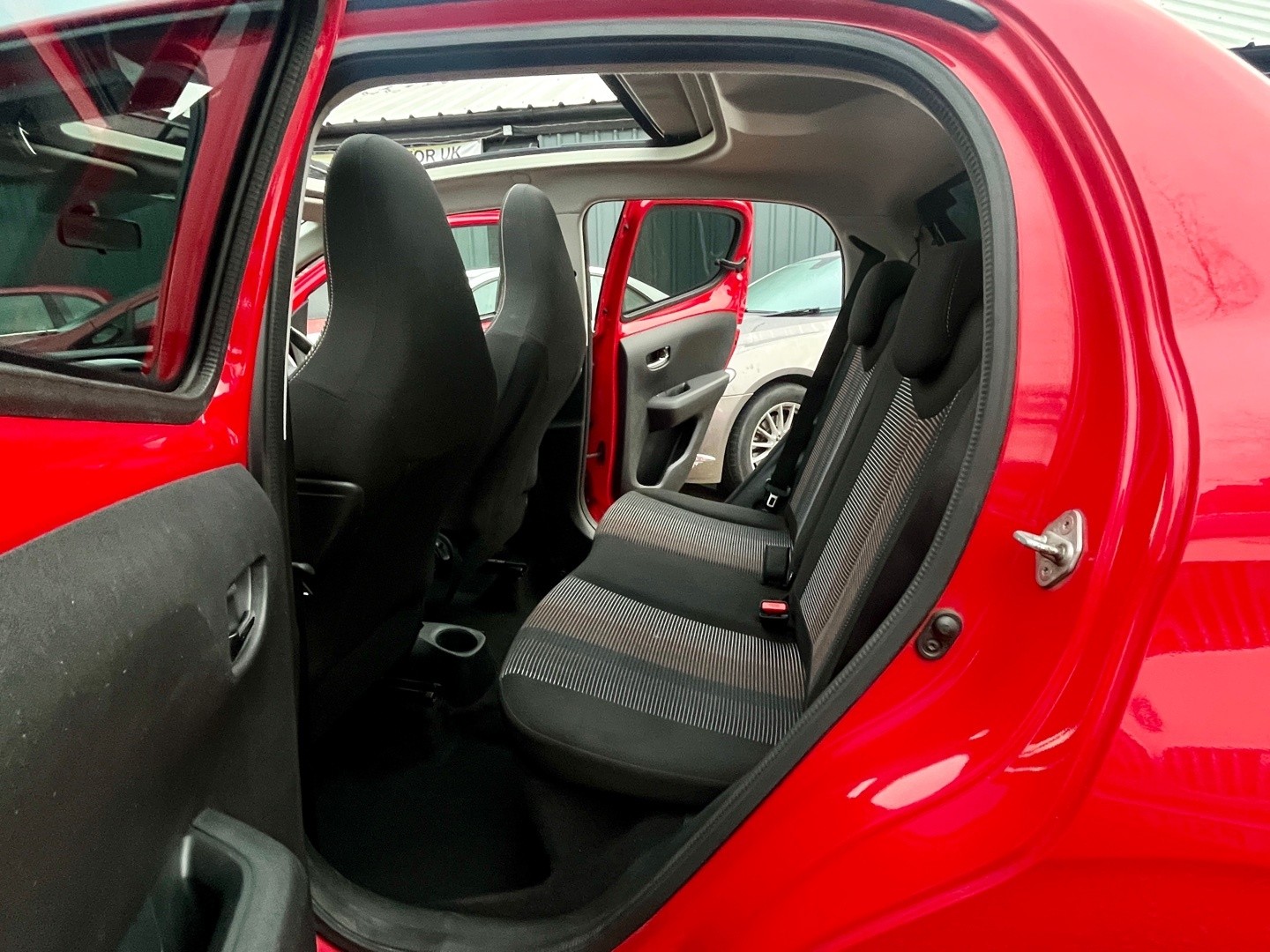 Used Peugeot 108 2015 for sale - 76748251: Photo 19