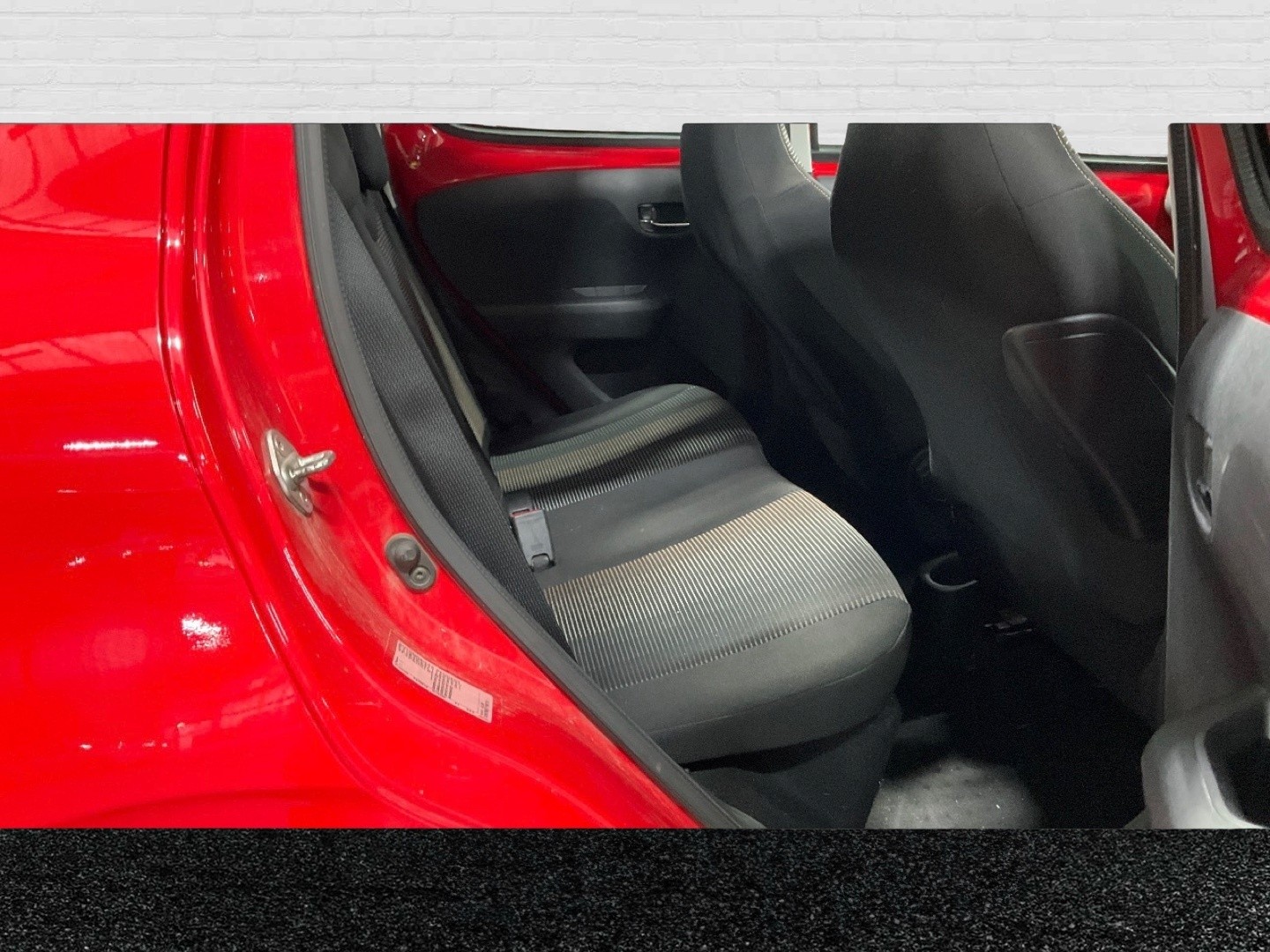 Used Peugeot 108 2015 for sale - 76748251: Photo 8