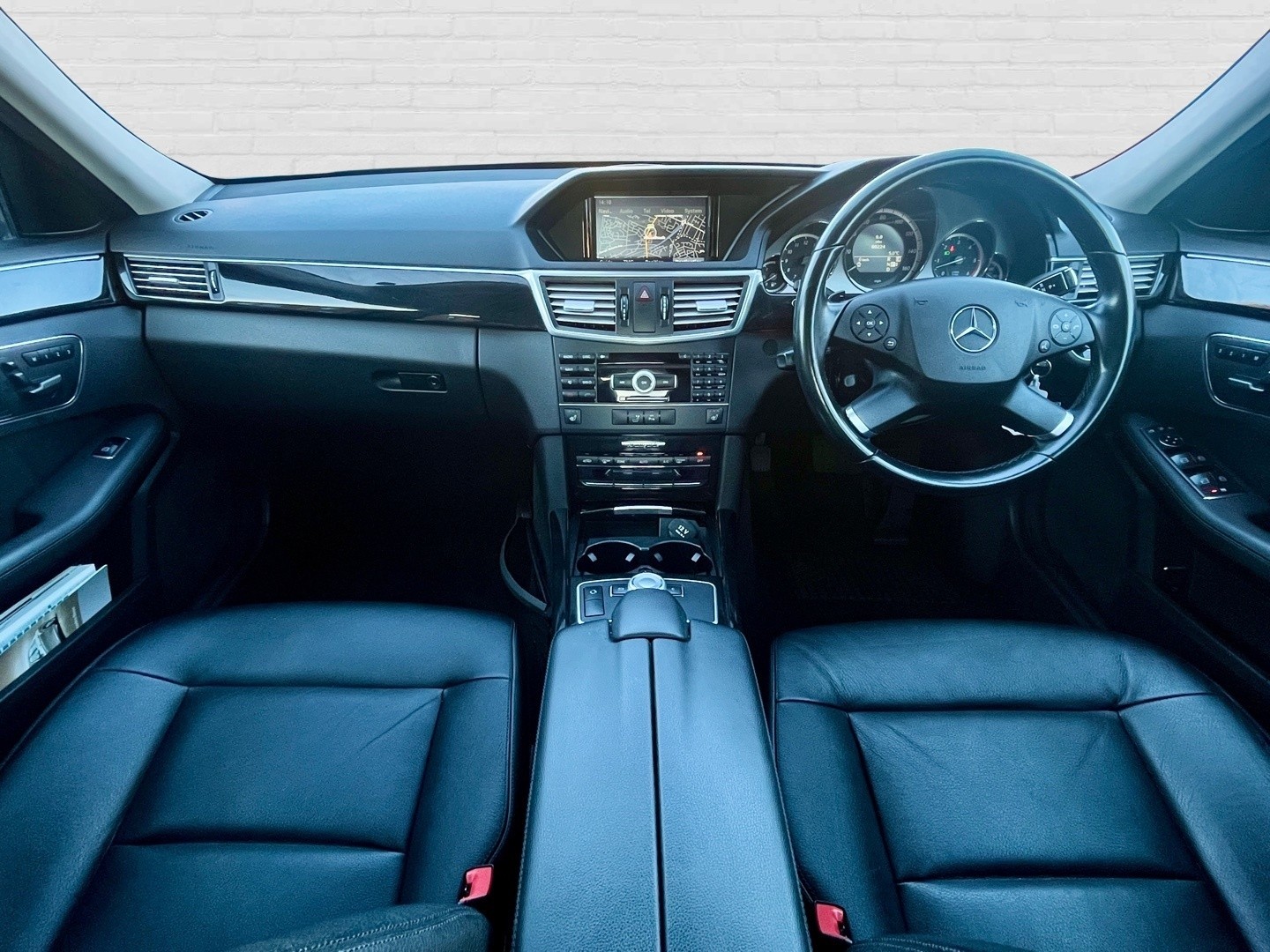 Used Mercedes-Benz E Class 2010 for sale - 76769813: Photo 10