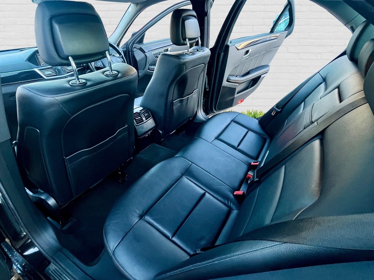 Used Mercedes-Benz E Class 2010 for sale - 76769813: Photo 19