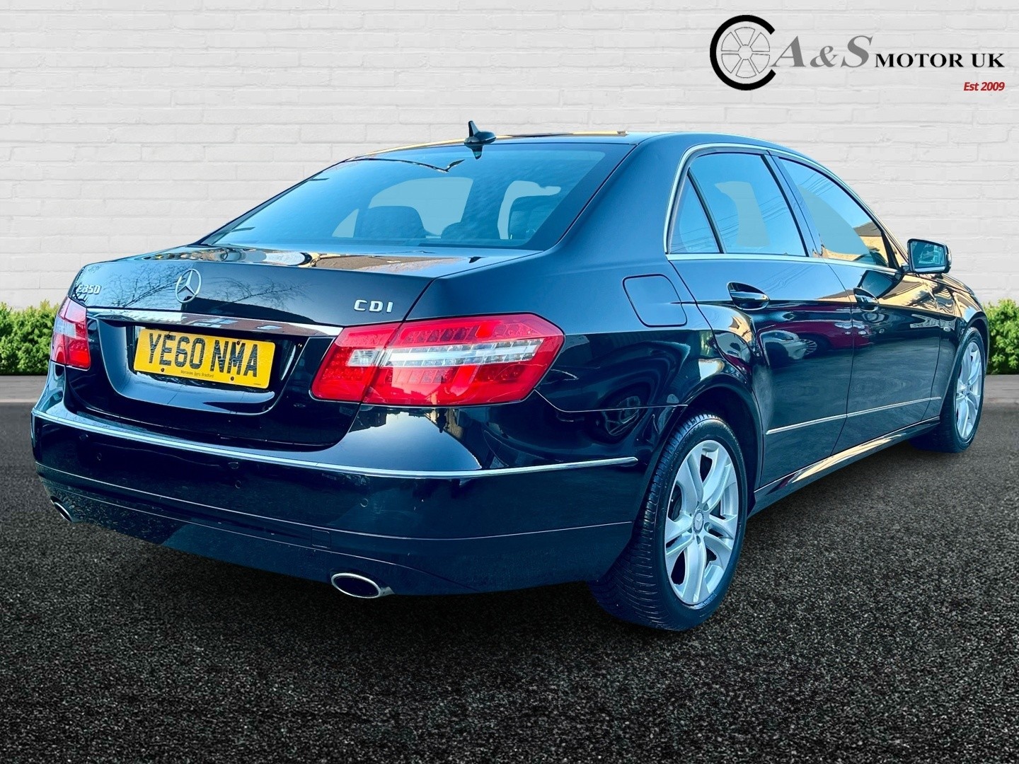 Used Mercedes-Benz E Class 2010 for sale - 76769813: Photo 4