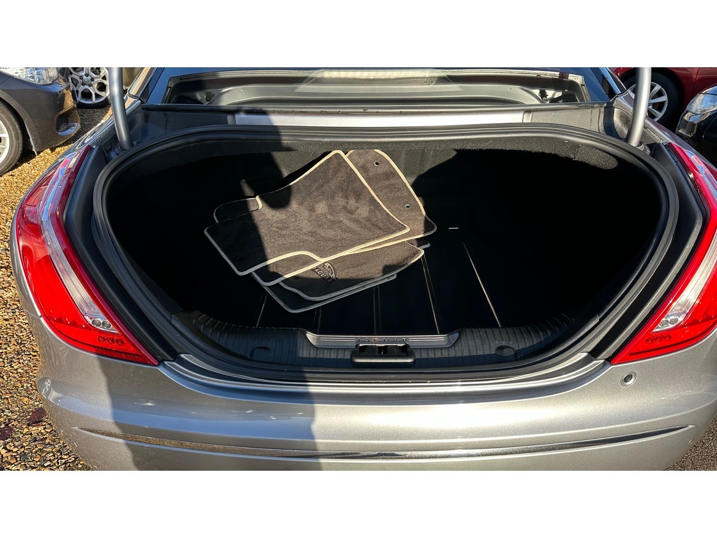 Used Jaguar XJ for sale - 76631480: Photo 15