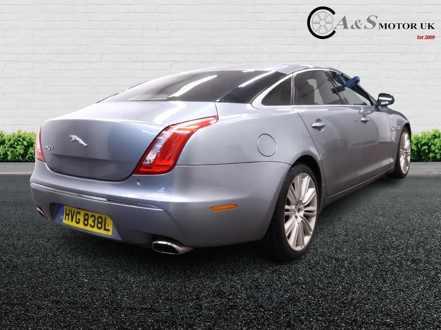 Used Jaguar XJ for sale - 76631480: Photo 3