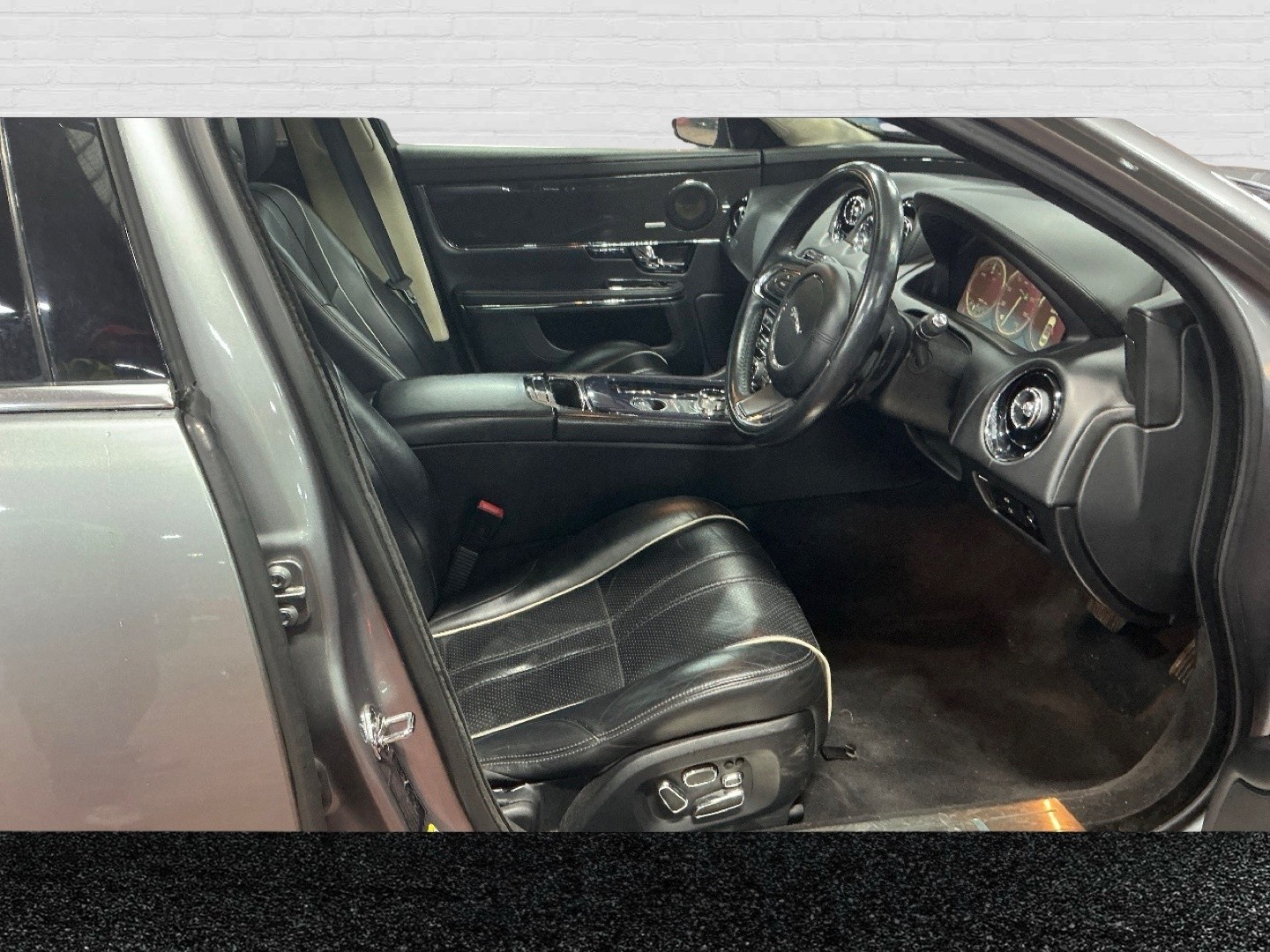 Used Jaguar XJ for sale - 76631480: Photo 7