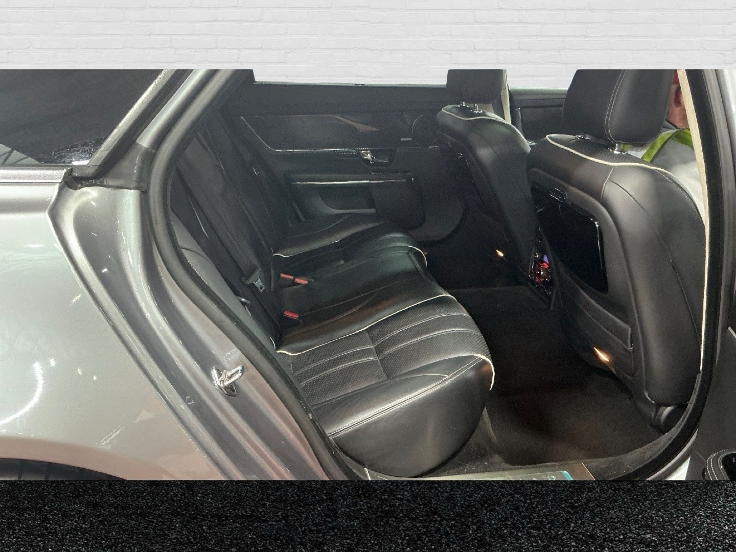 Used Jaguar XJ for sale - 76631480: Photo 8