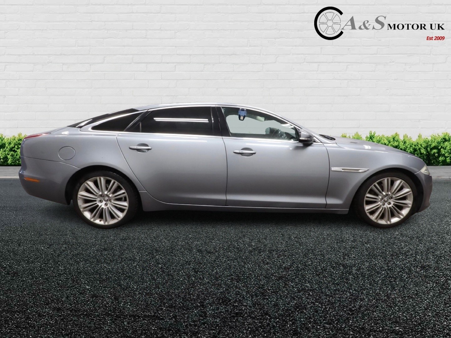 Used Jaguar XJ for sale - 76631480: Photo 9