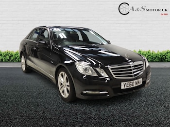 Used Mercedes-Benz E Class 2010 for sale - 76588406: Photo