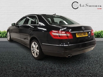 Used Mercedes-Benz E Class 2010 for sale - 76588406: Photo