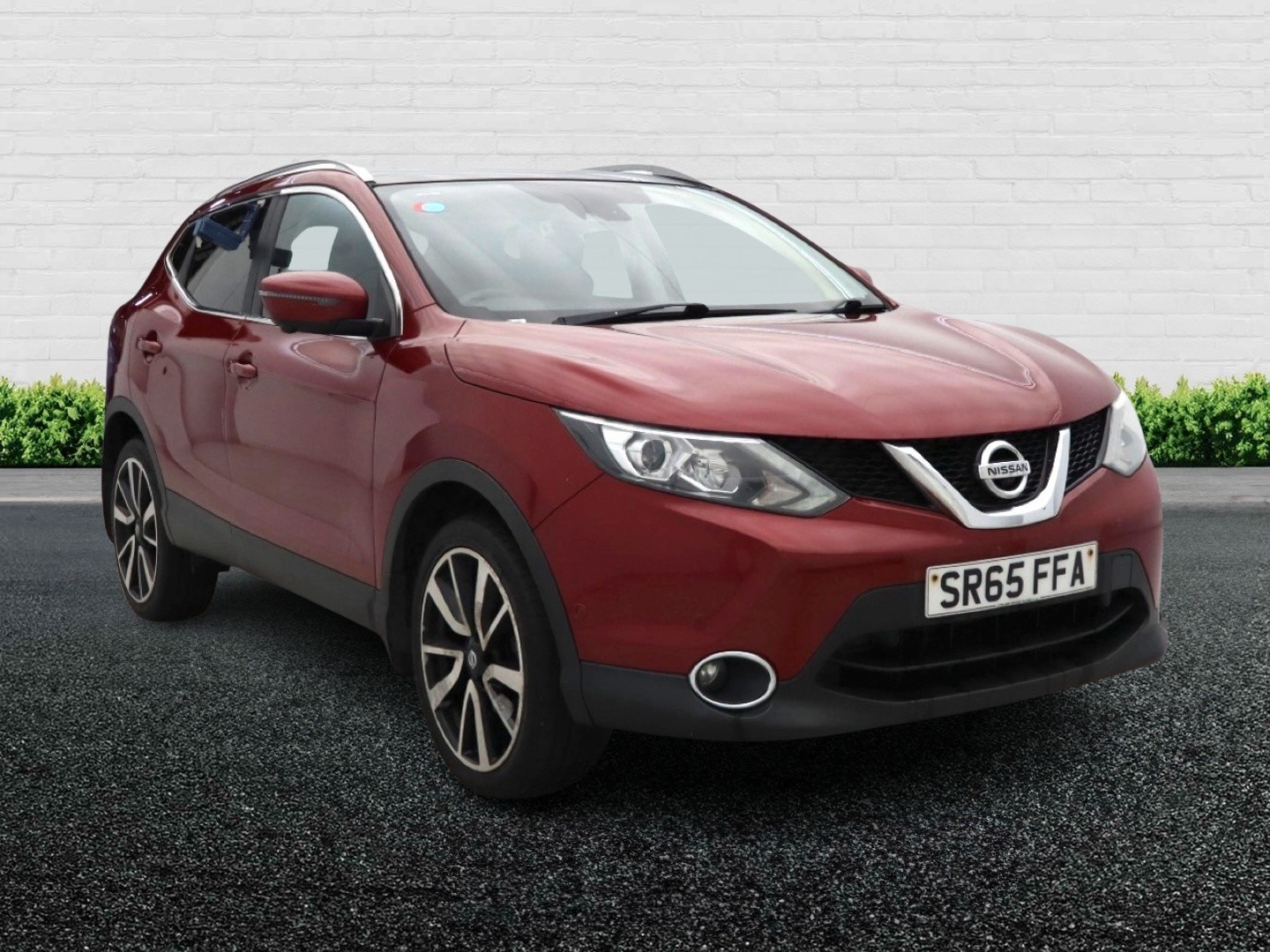 Used Nissan Qashqai 2015 for sale - 77474870: Photo 2