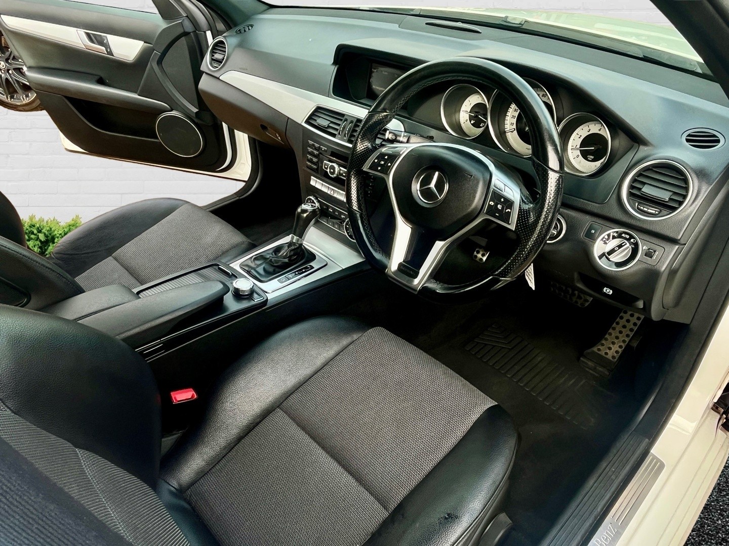 Used Mercedes-Benz C Class 2013 for sale - 77277265: Photo 10