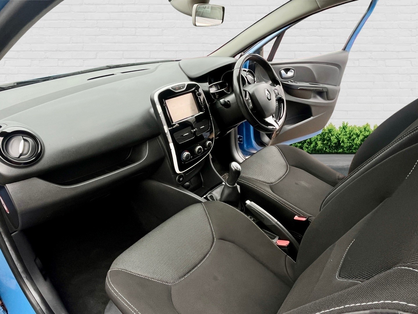 Used Renault Clio 2016 for sale - 76536753: Photo 15