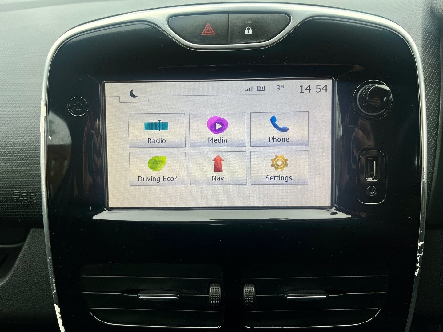 Used Renault Clio 2016 for sale - 76536753: Photo 8