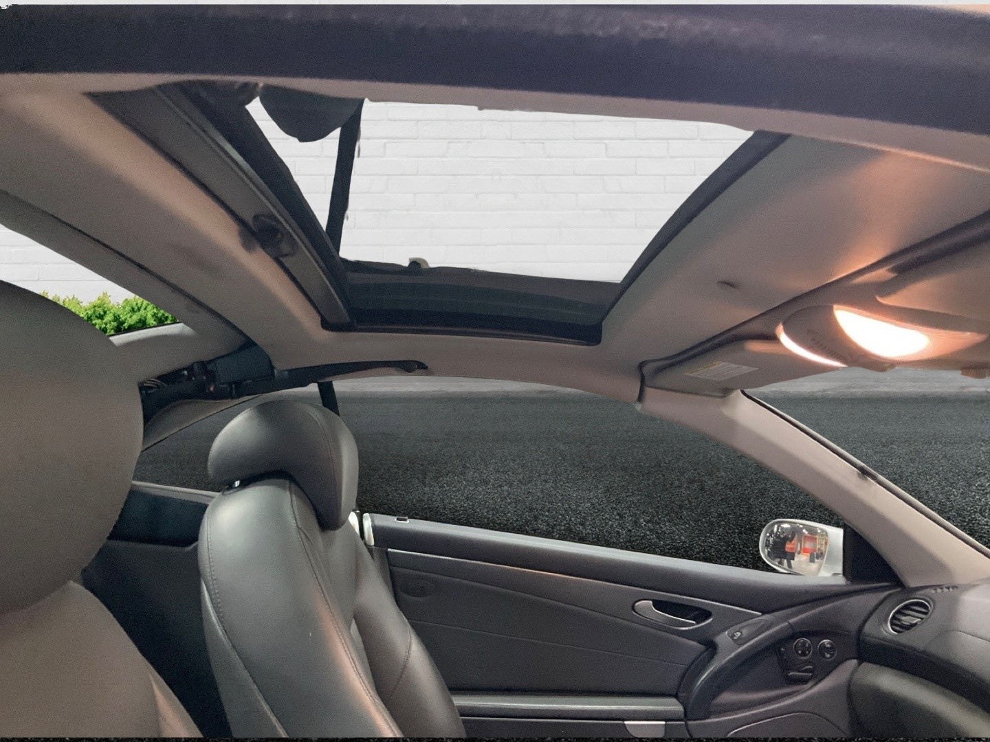 Used Mercedes-Benz SL 2006 for sale - 76588420: Photo 10