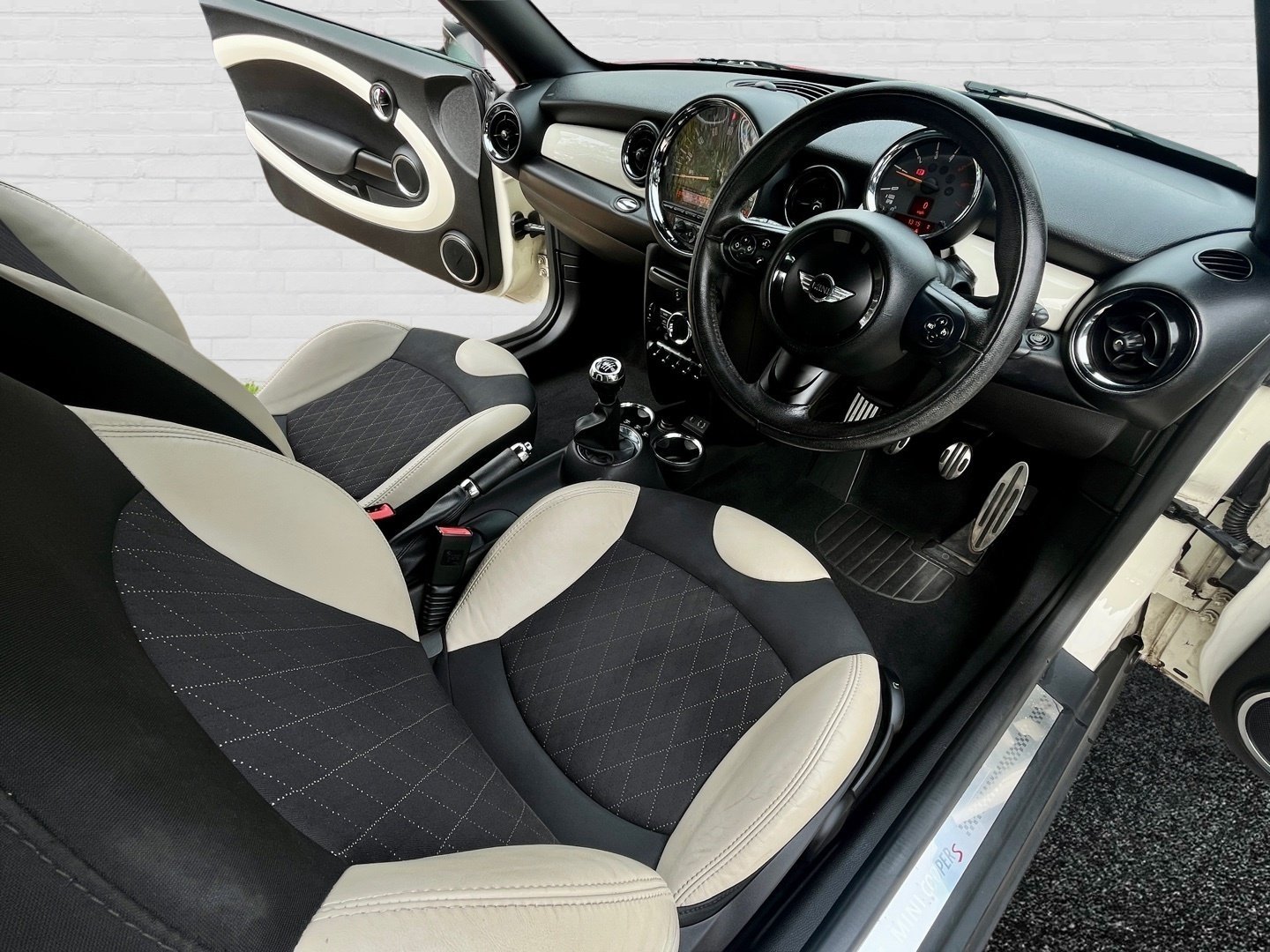 Used MINI Coupe 2014 for sale - 76242871: Photo 12