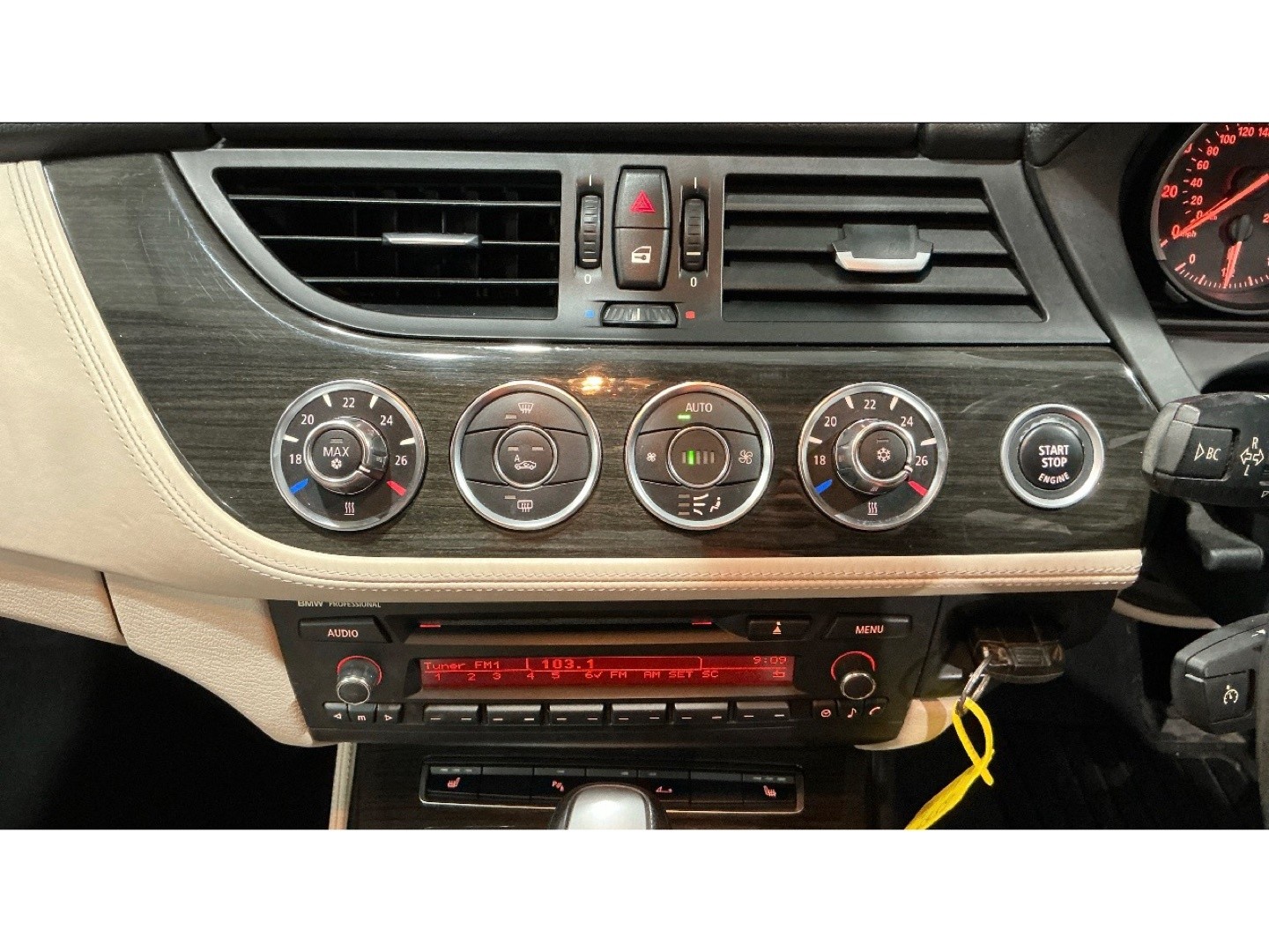 Used BMW Z4 2009 for sale - 76588441: Photo 10