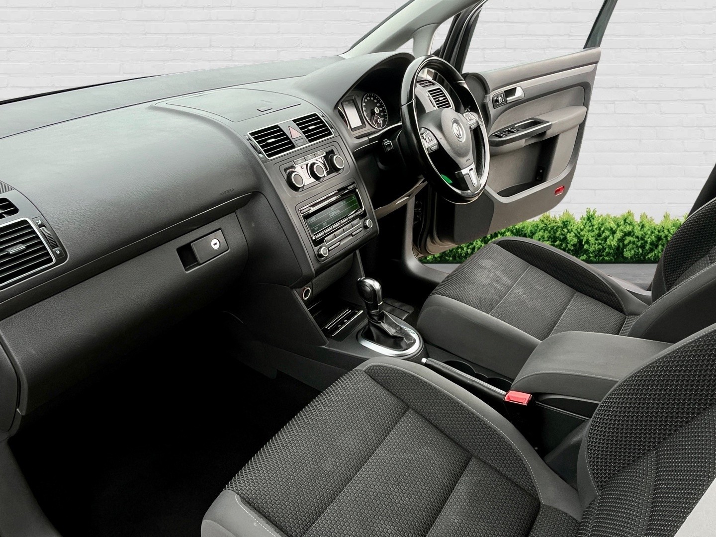 Used Volkswagen Touran 2012 for sale - 77548215: Photo 13