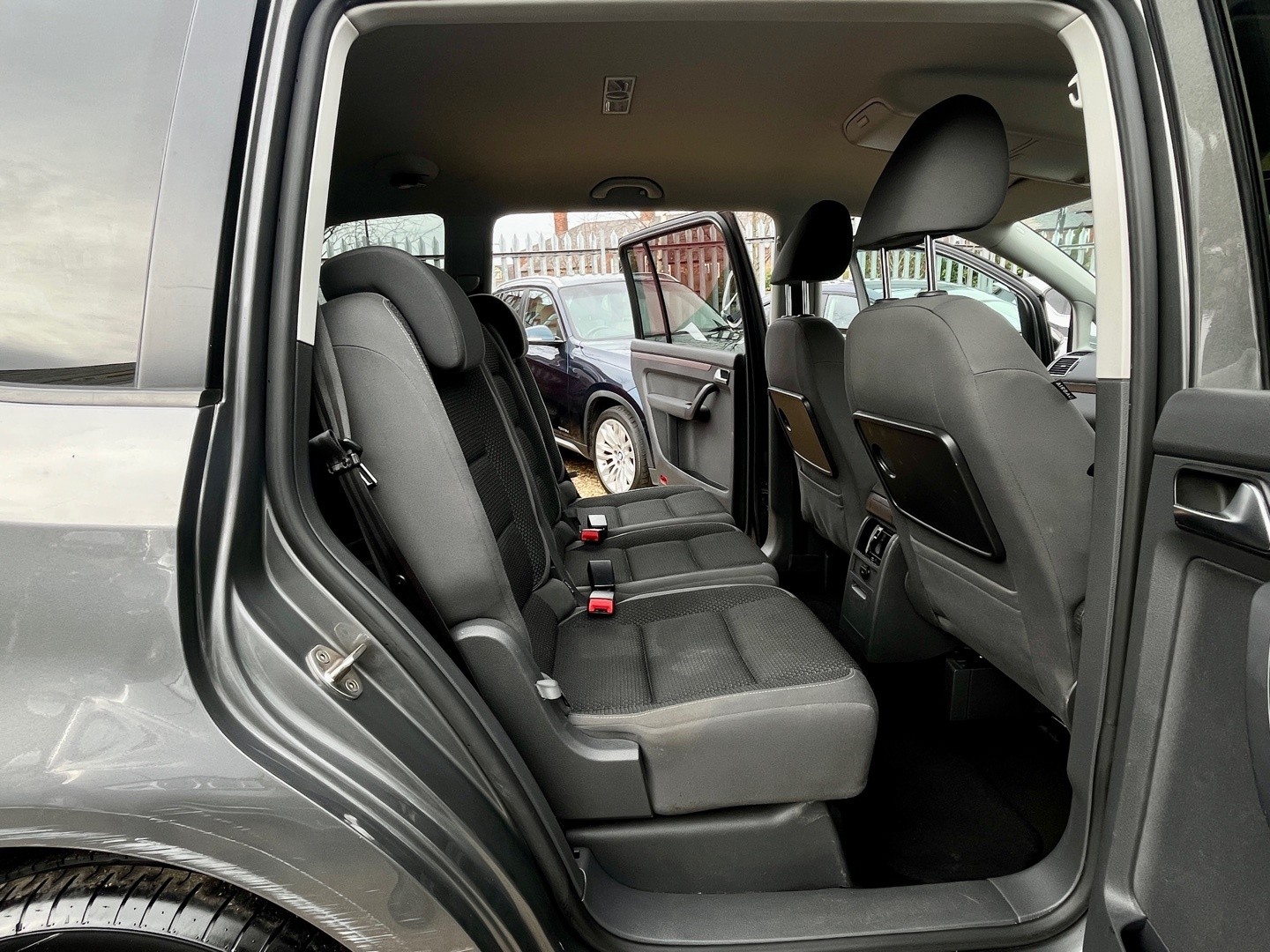 Used Volkswagen Touran 2012 for sale - 77548215: Photo 14