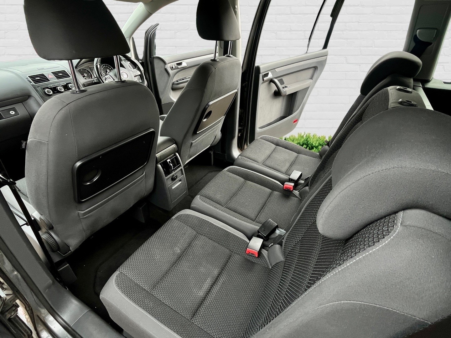 Used Volkswagen Touran 2012 for sale - 77548215: Photo 17