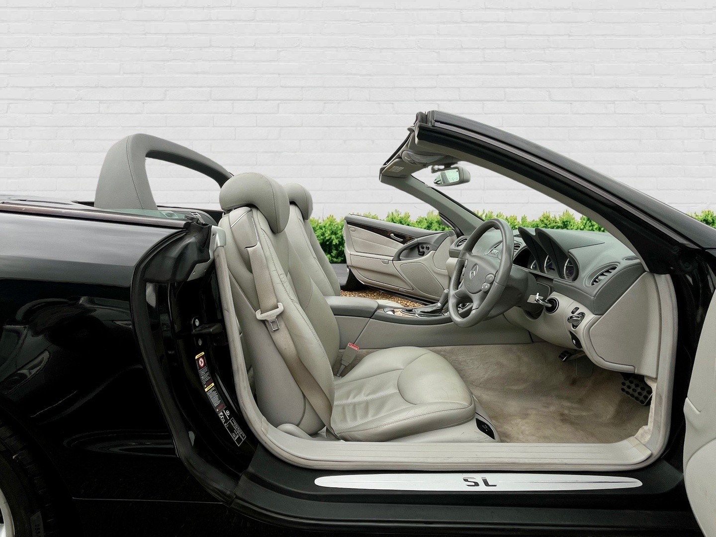 Used Mercedes-Benz SL 2004 for sale - 77548156: Photo 10