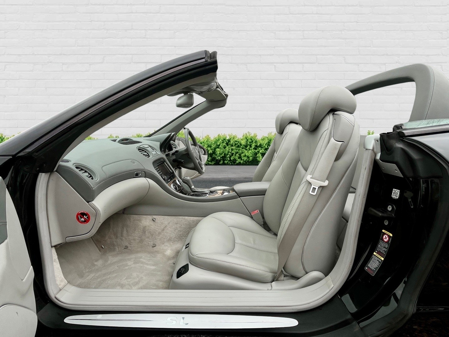 Used Mercedes-Benz SL 2004 for sale - 77548156: Photo 13