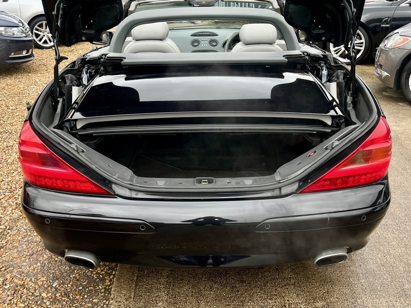 Used Mercedes-Benz SL 2004 for sale - 77548156: Photo 17