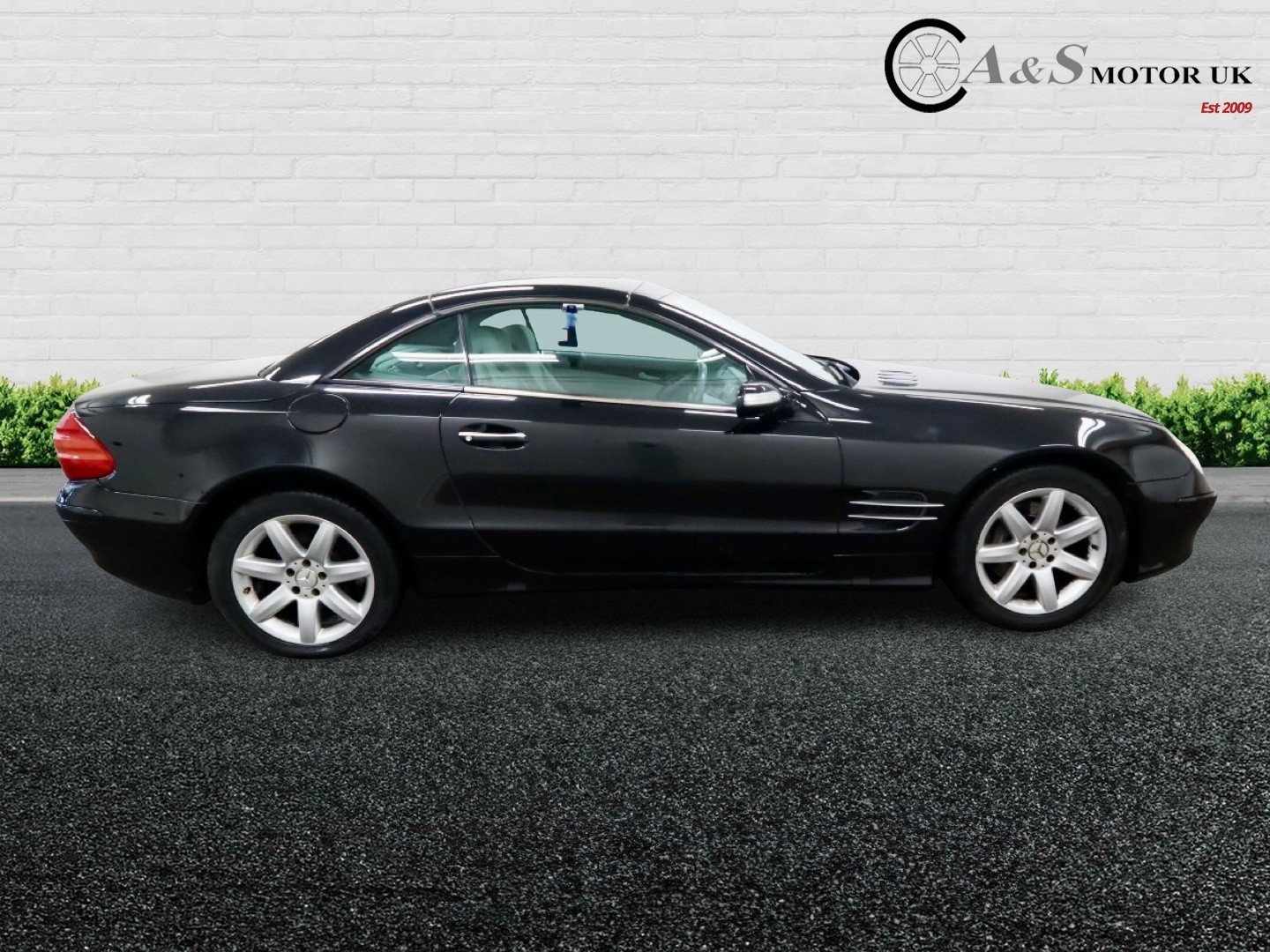 Used Mercedes-Benz SL 2004 for sale - 77548156: Photo 8