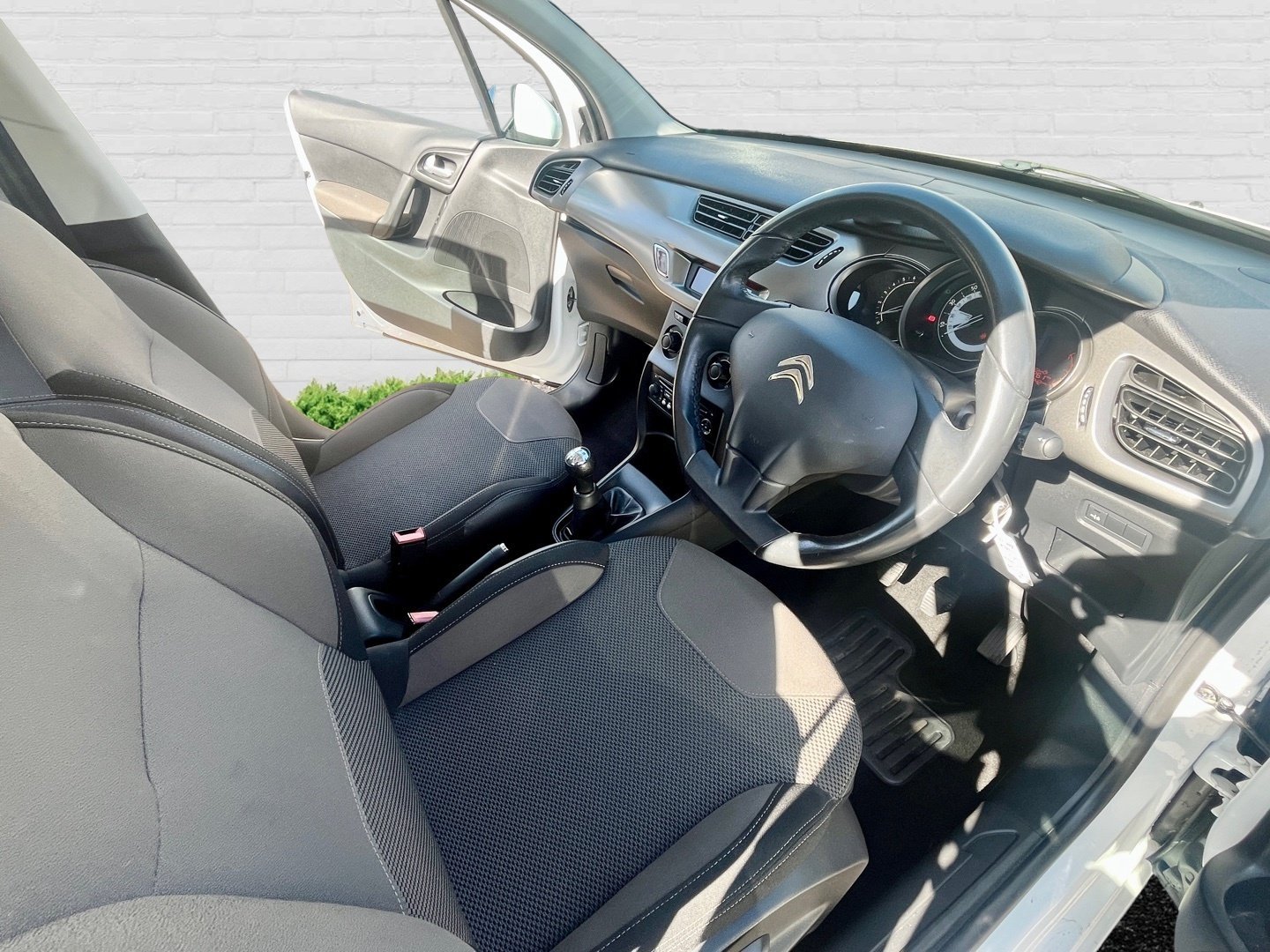 Used Citroen C3 2014 for sale - 76041077: Photo 10