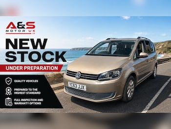 Used Volkswagen Touran 2013 for sale - 79463379: Photo
