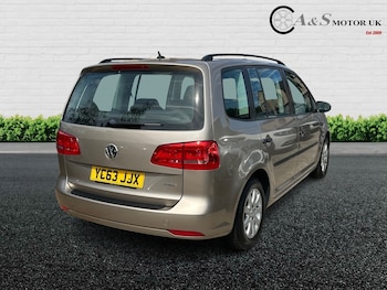 Used Volkswagen Touran 2013 for sale - 79463379: Photo