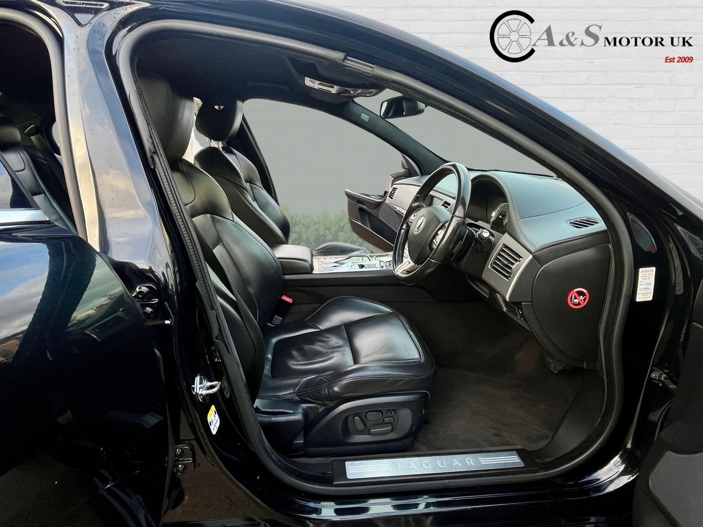 Used Jaguar XF 2011 for sale - 77271015: Photo 11