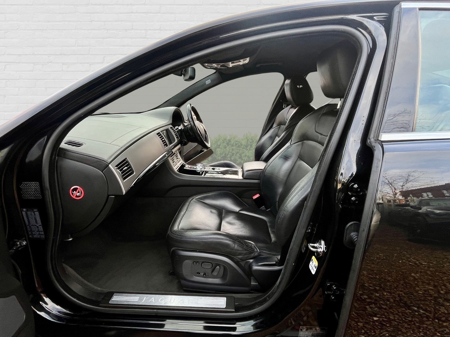 Used Jaguar XF 2011 for sale - 77271015: Photo 14