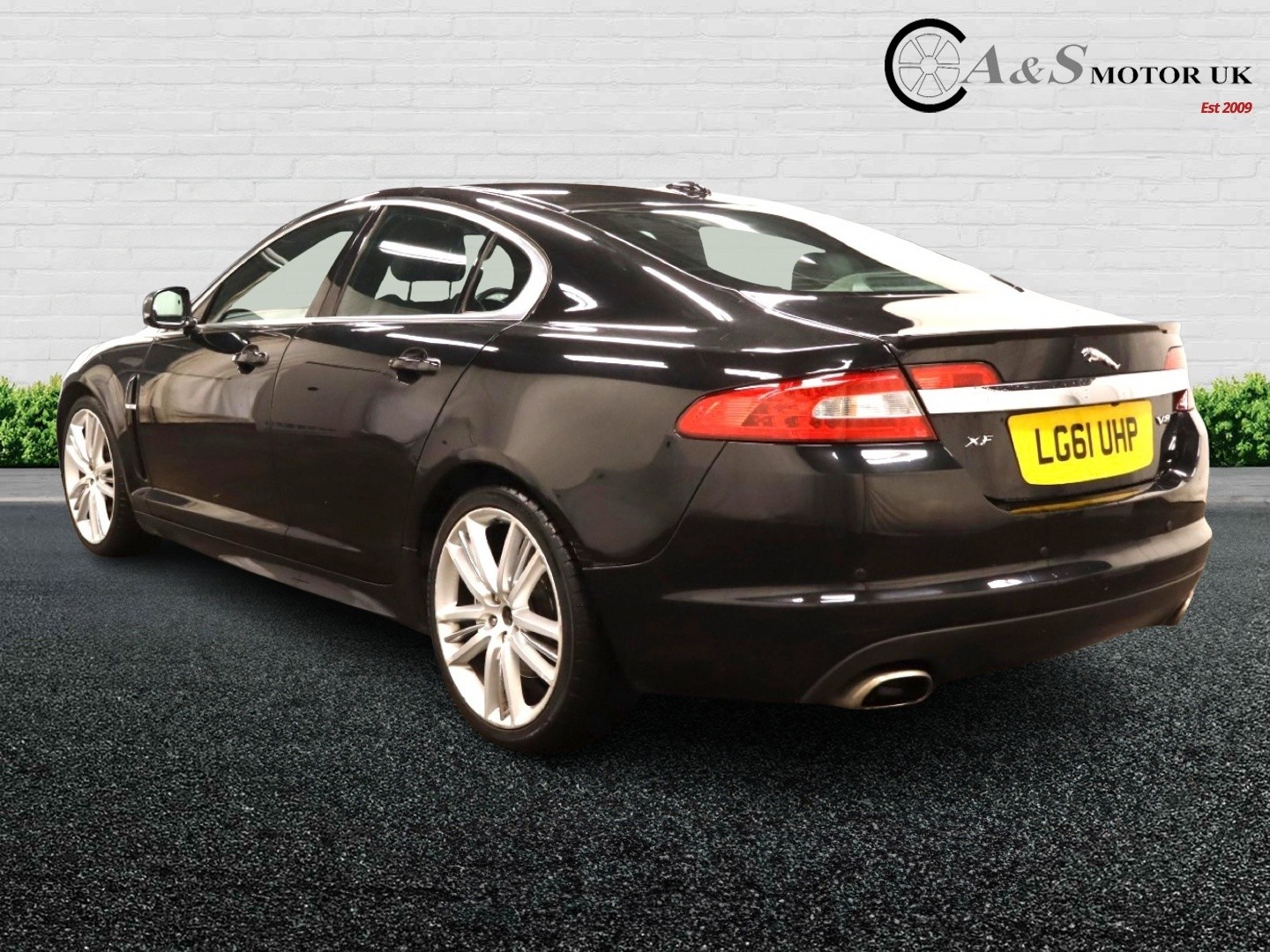 Used Jaguar XF 2011 for sale - 77271015: Photo 4
