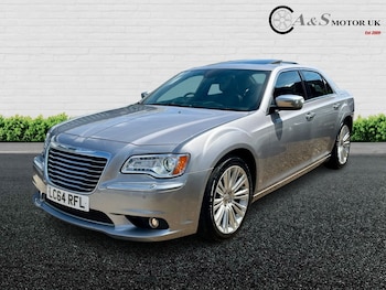 Used Chrysler 300C 2014 for sale - 78667358: Photo