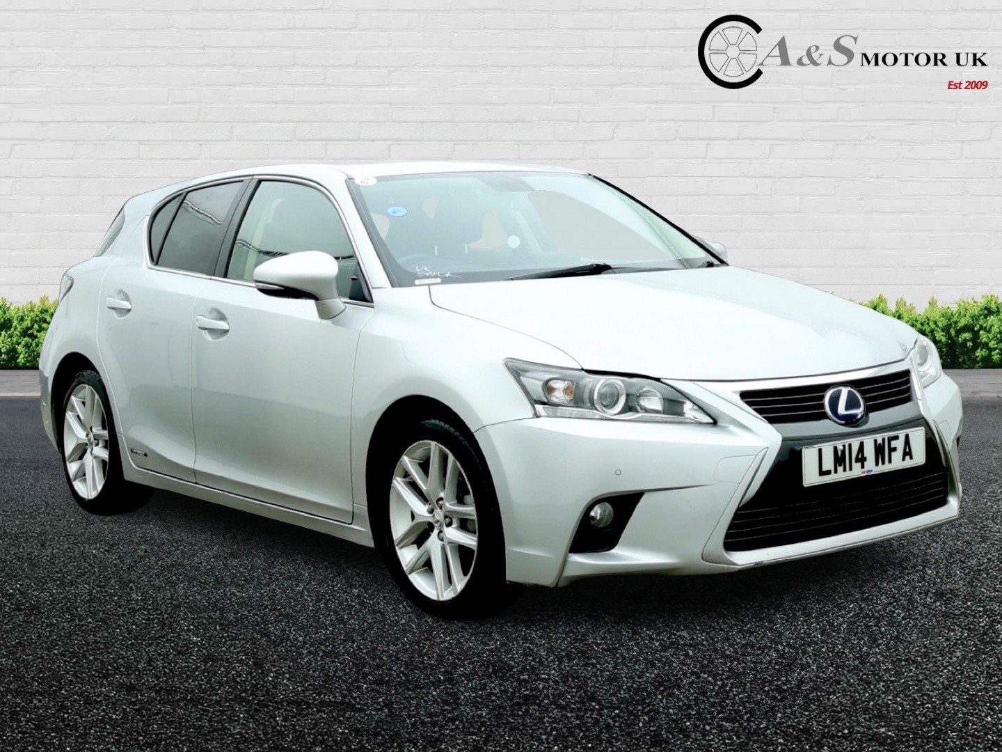 Used Lexus CT 2014 for sale - 77474869: Photo 2