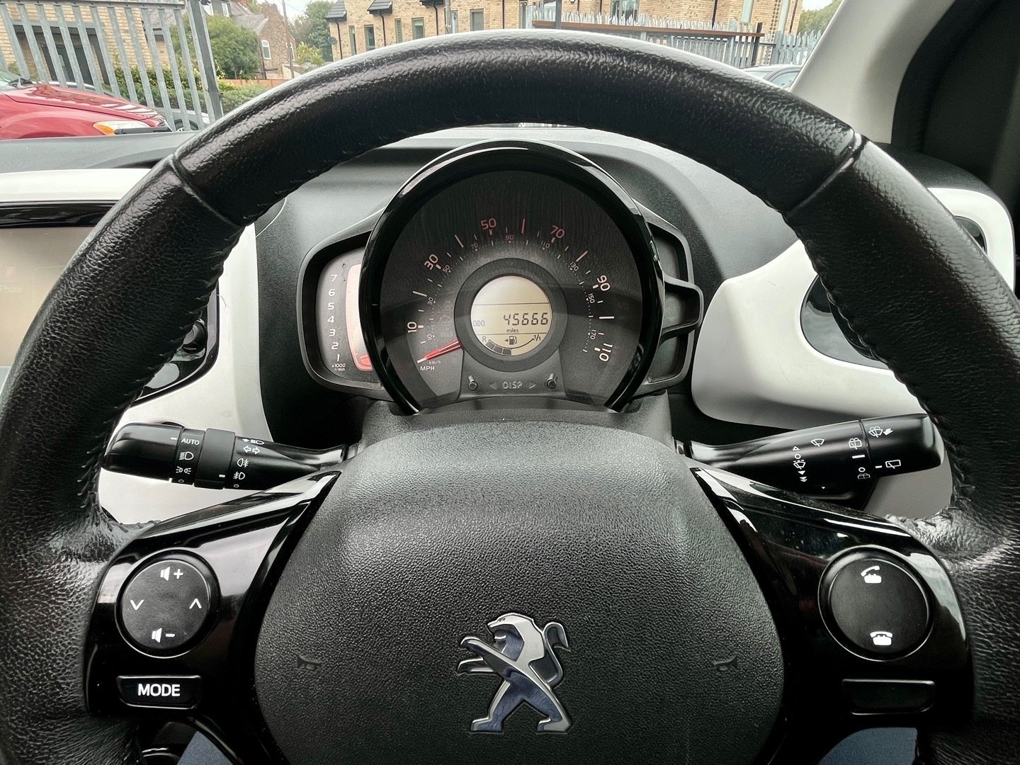 Used Peugeot 108 2015 for sale - 76149251: Photo 8