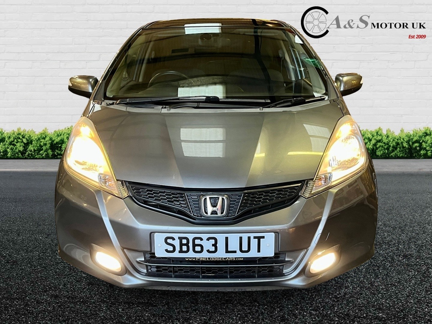 Used Honda Jazz 2013 for sale - 76817583: Photo 2