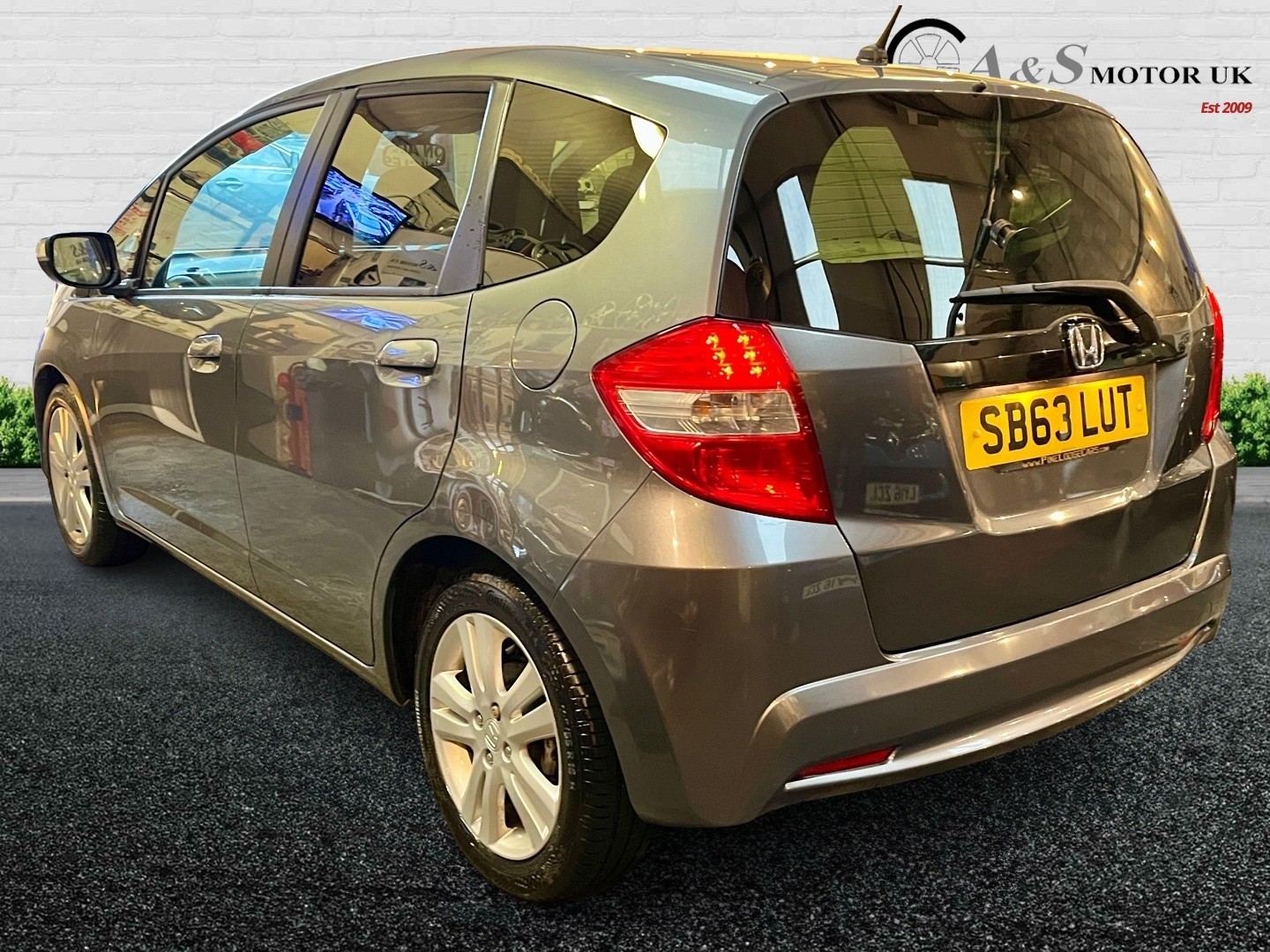 Used Honda Jazz 2013 for sale - 76817583: Photo 6