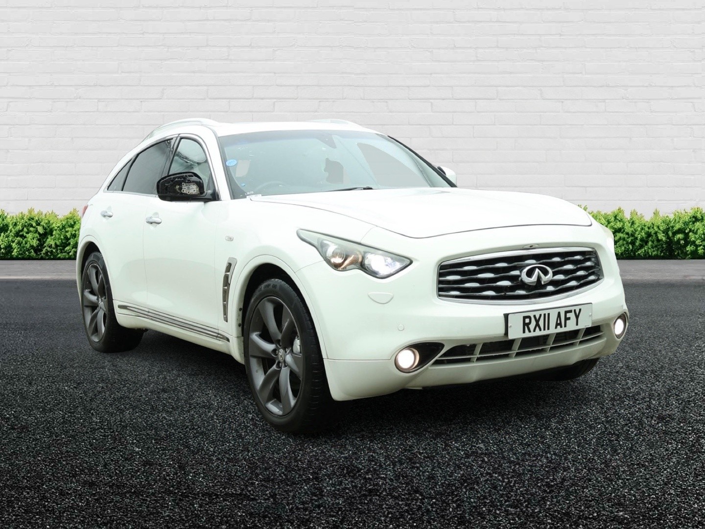 Used Infiniti FX 2011 for sale - 77983747: Photo 2