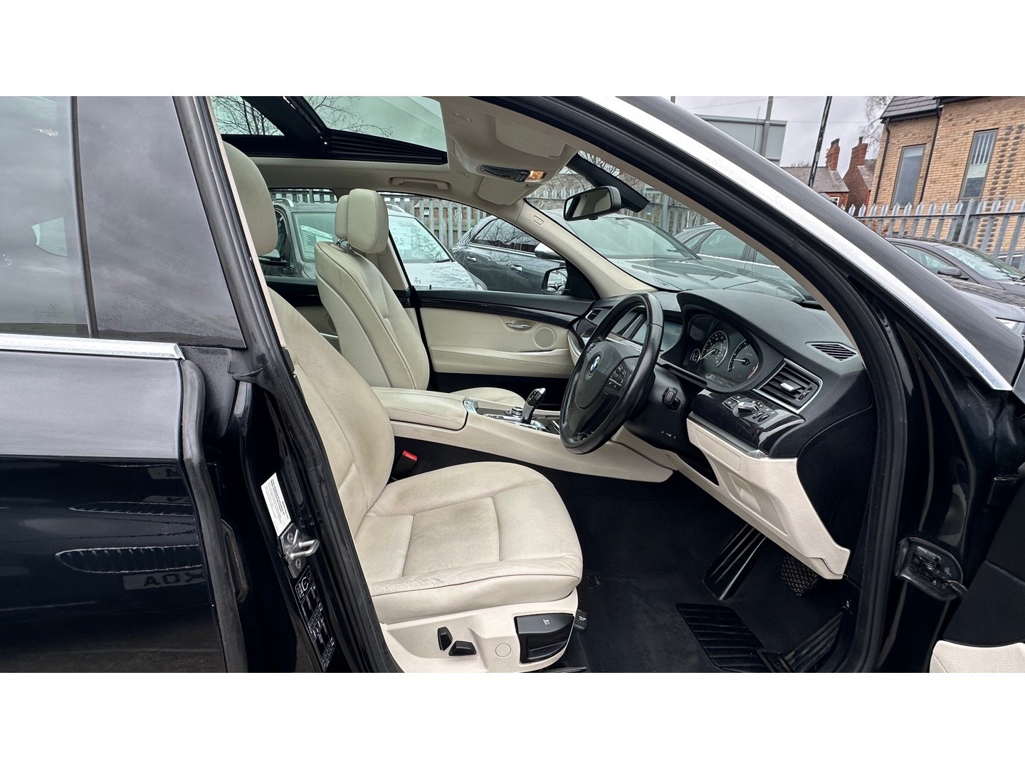 Used BMW 5 Series 2011 for sale - 77851264: Photo 11