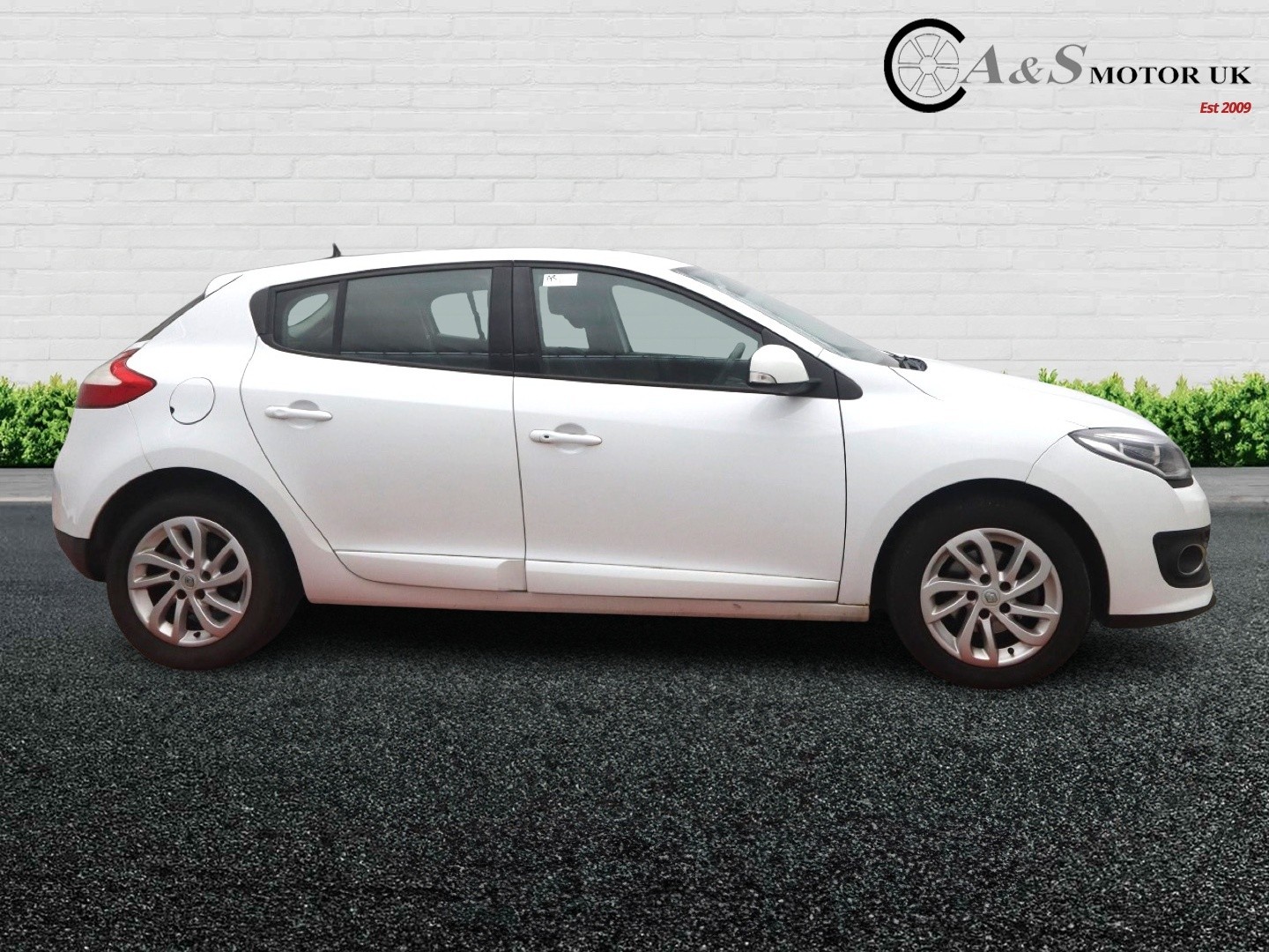 Used Renault Megane 2014 for sale - 77045394: Photo 5