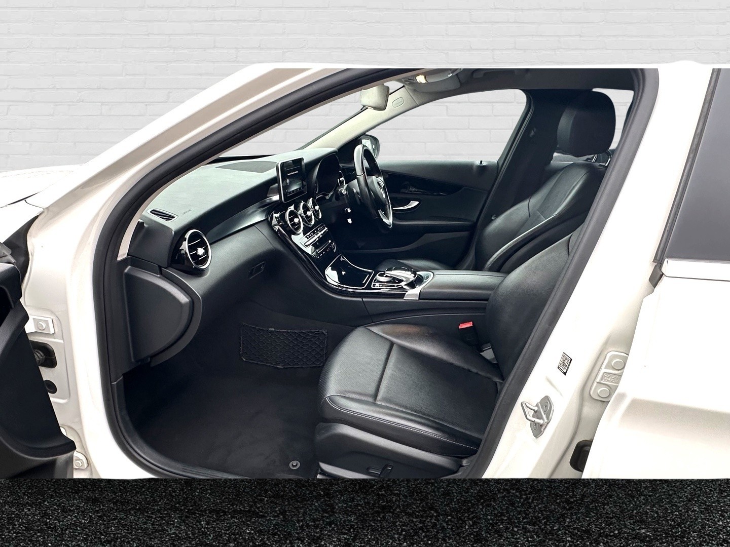 Used Mercedes-Benz C Class 2015 for sale - 77781797: Photo 16