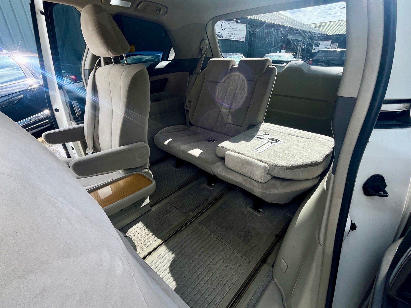 Used Toyota Estima 2015 for sale - 77423526: Photo 20