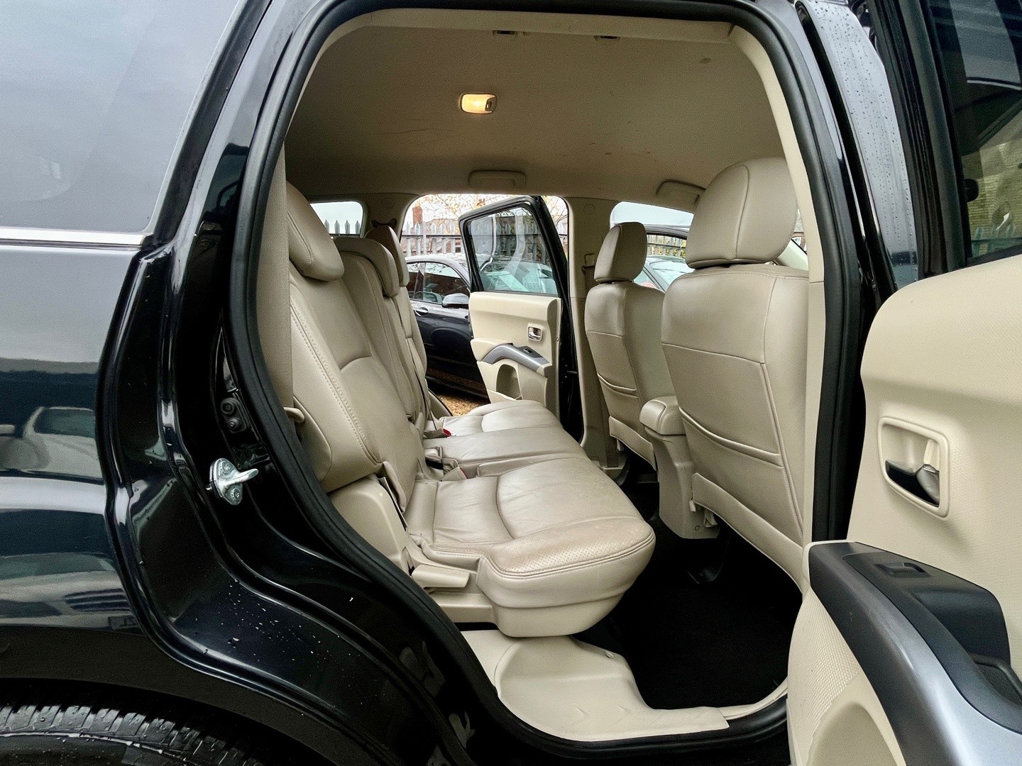 Used Citroen C-Crosser 2010 for sale - 76547885: Photo 15